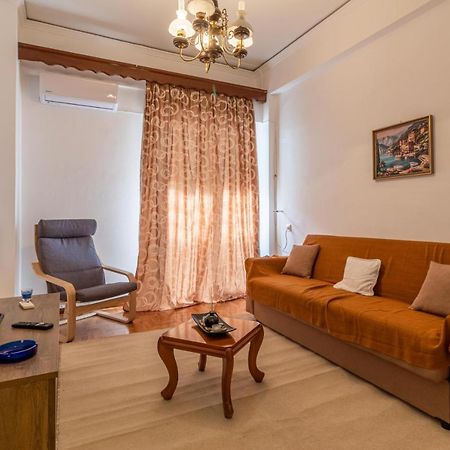 Studio Melange In Loutraki Dt Kültér fotó
